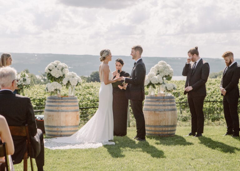 Top 5 Reasons to Choose an Aurora Wedding